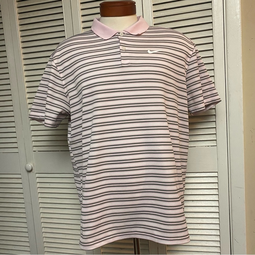 Nike Dri Fit Size XL Standard Fit Pink Gray White Stripe